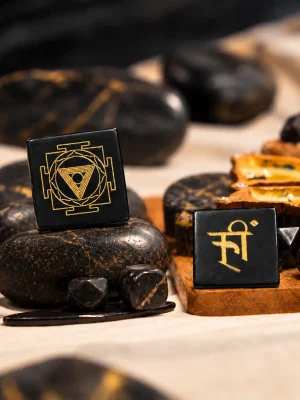 Golden-Yantra-and-Shri-Stone-Ritual